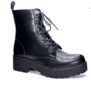 WOMEN'S DIRTY LAUNDRY MAZZY PLATFORM COMBAT BOOTS